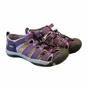 Keen Newport H2‎ Water Sandals Size 5